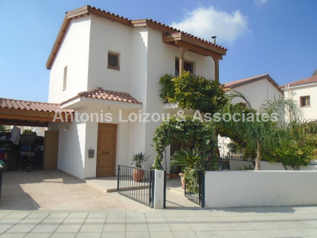 Dom wolnostojący w rejonie Larnaca (Anafotida) na sprzedaż