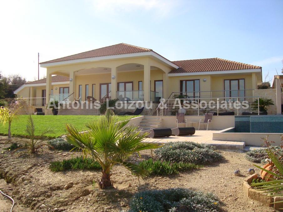 Dom typu Bungalow w rejonie Paphos (Kallepia) na sprzedaż