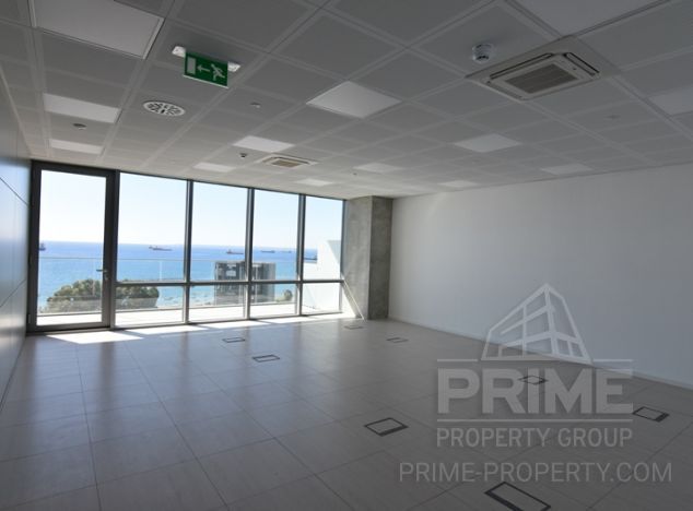 Biuro w rejonie Limassol (Crown Plaza) na sprzedaż