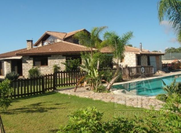 Dom typu Bungalow na sprzedaż w Korfi